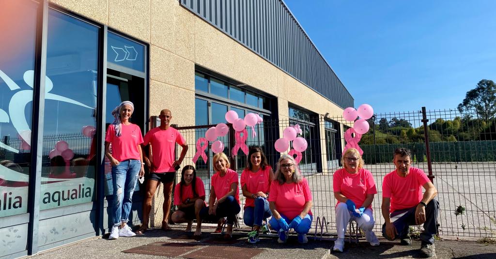 El Tapin - El Centro Deportivo Santi Cazorla de Lugo de Llanera se sumó al rosa en el Día contra el Cáncer de Mama